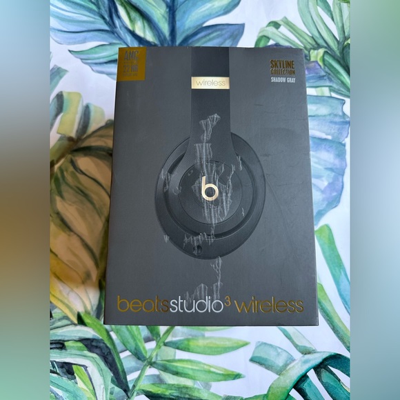 Beats Studio 3 wireless headphone - Shadow Gray - Picture 2 of 10